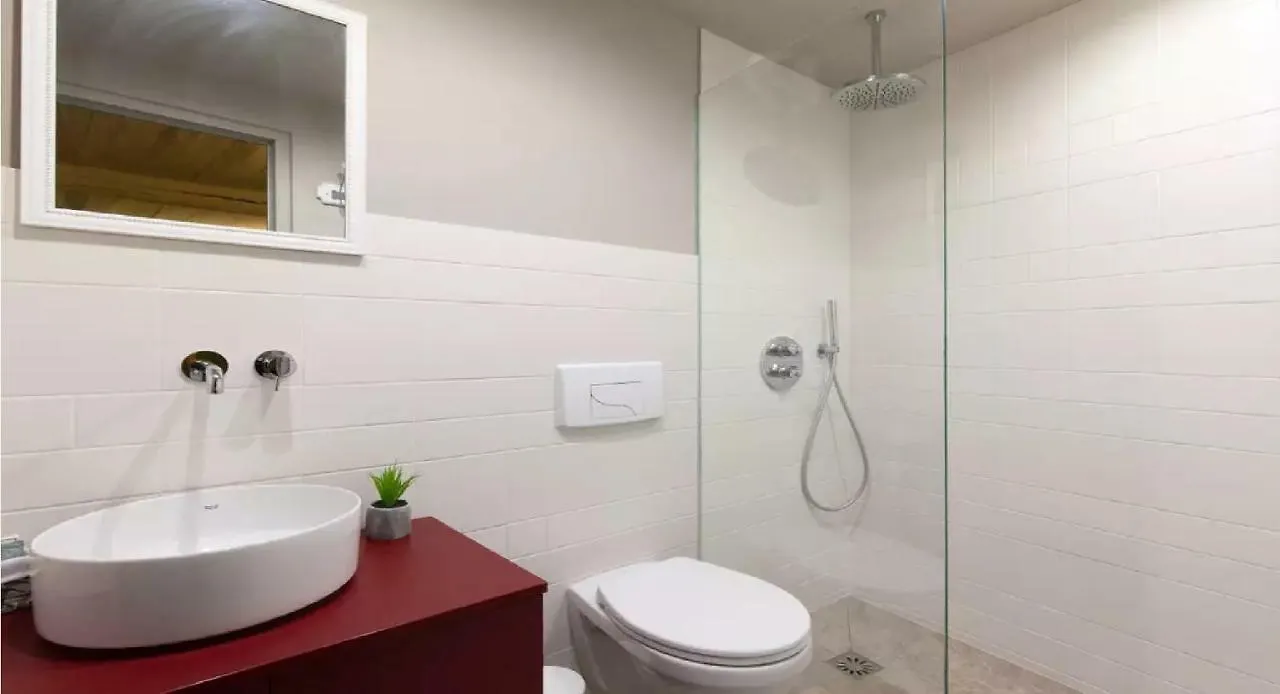 2 Bedrooms 2 Bathrooms Apartment In Old Antibes